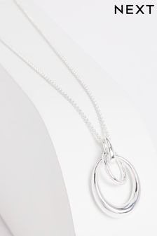 Silver Tone Interlocking Circle Pendant Necklace (C52358) | $18
