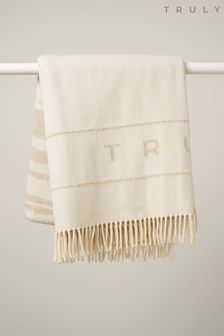 Truly Cream Recycled Wool Blanket (C70311) | 184 €