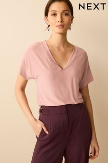 Jasnoróżowy - Koszulka Modal Premium z dekoltem w szpic (C81250) | 60 zł