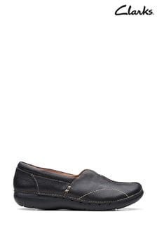 Clarks Black Leather Un Loop Stride Shoes (C88432) | €95