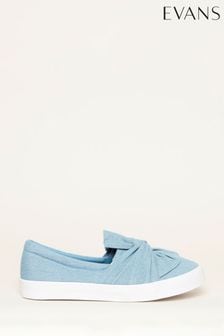 Evans Flache Schuhe aus Denim-Canvas in weiter Passform mit Knotendetail, Blau (C91824) | 40 €