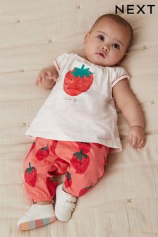 Rdeča/bela jagoda - 2-delni komplet majice s kratkimi rokavi in hlač za prosti čas za dojenčke (C96958) | €14 - €17