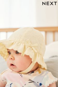 Yellow Broderie Baby Hat (0mths-2yrs) (D10946) | €10