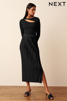 Black Plisse Midi Skirt (D21951) | 24 €