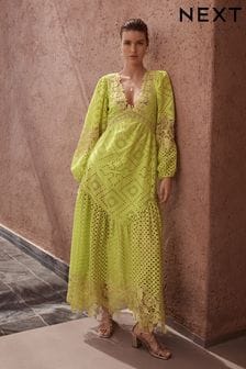 Limetkově zelené - Krajkové maxi šaty s výšivkou (D23837) | 4 955 Kč