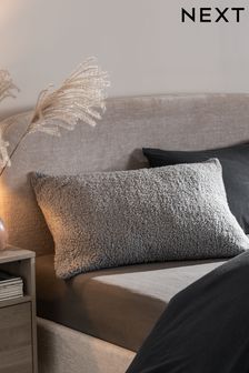 Fleece Simply Soft Pillow (D39179) | €13