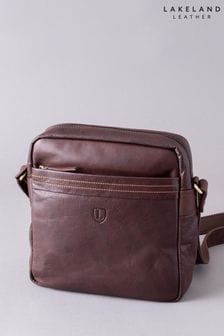 Brązowy - Lakeland Leather Small Keswick Leather Messenger Bag (D40680) | 505 zł
