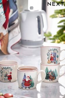 Set of 4 Red Santa Scene Mugs (D41881) | kr260