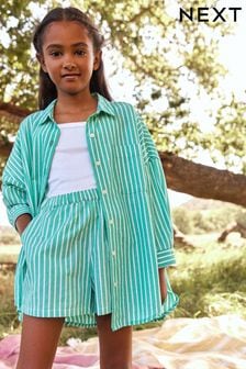 Rayas verdes - Conjunto de camisa y pantalones cortos (3 a 16 años) (D55138) | 24 € - 32 €