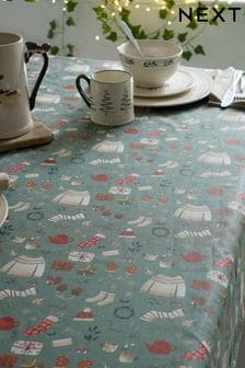 Multi Christmas Animals Wipe Clean Table Cloth (D55876) | kr350 - kr410
