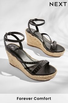 Chaussures compensées Forever Comfort® en cuir à brides et clous (D56114) | €16