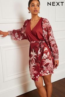 Красный с тропическим принтом - Прозрачное платье мини с запахом и длинными рукавами (D63470) | €28