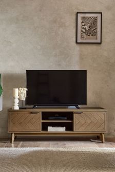 Natural Tetbury Solid Oak TV Unit, Up to 65 Inch (D64074) | €675
