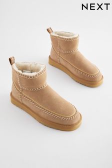 Tan Brown Shower Repellent Faux Borg Lined Suede Stiched Boots (D66177) | €80