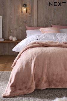 Pink Soft To Touch Plush Faux Fur Throw