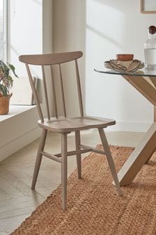 Set of 2 Light Natural Oak Fin Dining Chairs (D69045) | €245