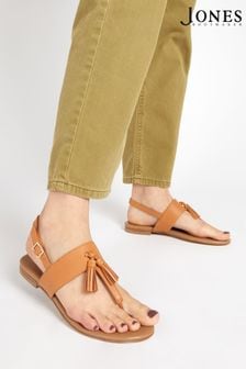 Jones Bootmaker Natural Lizabeth Leather Thong Sandals (D69261) | 391 QAR