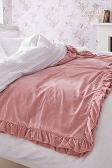 Shabby Chic by Rachel Ashwell® Pink Maisie Velvet Throw (D70727) | €74