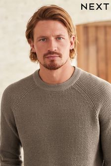 Sweter z okrągłym dekoltem o regularnym kroju z teksturowanej dzianiny (D71691) | 90 zł