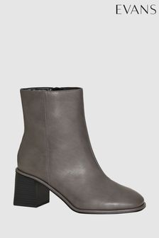 Evans Brown Extra Wide Fit Bruce Ankle Boots (D74535) | €30