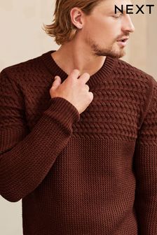 Sweter z okrągłym dekoltem z dzianiny warkoczowej o regularnym splocie war (D74680) | 102 zł