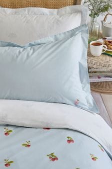 Sophie Allport Set of 2 Blue Strawberries Mist Pillowcases