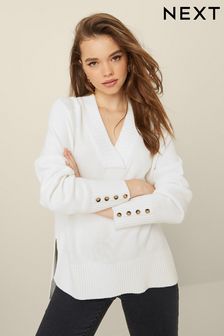 Ecru, Weiß - Bequemer Pullover mit V-Ausschnitt (D76063) | 20 €
