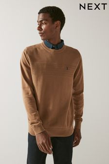 חום בהיר עם טקסטורה - סוודר סרוג בגזרה רגילה עם צווארון עגול בסגנון דמוי חולצה (D78450) | ‏131 ‏₪