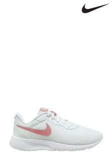 Nike White/Pink Tanjun GO Youth Trainers (D80157) | 30 €