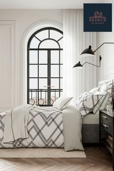 Bedeck of Belfast Cream Emani Square Pillowcase (D89806) | 46 €