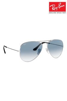Silbern mit hellblauen Gläsern mit Farbverlauf - Ray-Ban® Große Pilotensonnenbrille (D92675) | 256 €