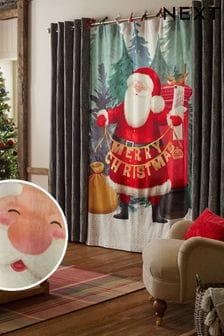 Podšitý vianočný závesový panel s potlačou Santa na zaväzovanie (D94430) | €17