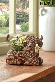 Green Hamish the Highland Cow with Artificial Daisies