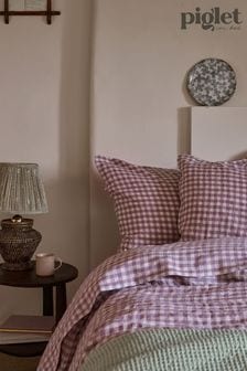 Piglet in Bed Purple Linen Pillowcases (E30469) | €77