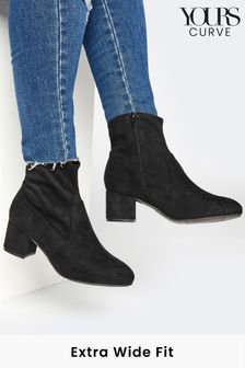 Yours Curve Black Extra Wide Fit Wide Fit Block Heel Stretch Boot (K18257) | €22.50