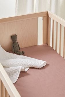 Bedfolk Dark Pink Cot Bed Fitted Sheet (K73886) | €57