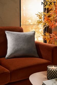 Matte Velvet Cushion (K90022) | 40 zł