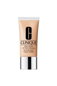 Clinique Stay Matte Oil Free Makeup (L04045) | €25