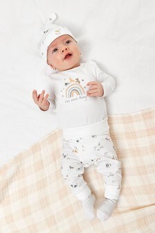 White 4 Piece Baby Animal T-Shirt, Legging, Hat and Sock Set (0-12mths) (M06792) | €23
