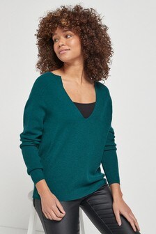 Wide V-Neck Jumper