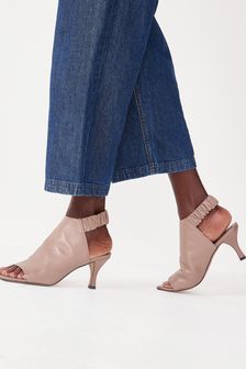 Taupe Signature Leather Ruched Shoe Boots (M15703) | 29 €