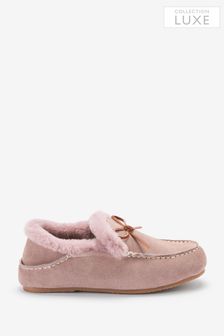 Pink Collection Luxe Suede Moccasin Slippers (M38350) | 25 €