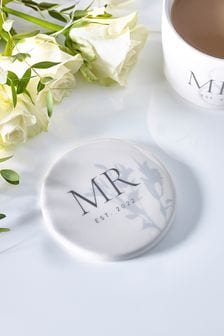 White Wedding Established In Mr Coaster (M42607) | $7