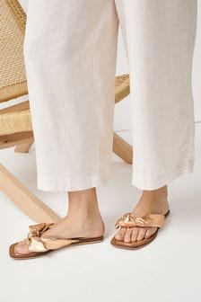 Розово-золотистый - Кожаные сандалии с бантом и перемычкой между пальцами Forever Comfort® (M70062) | €11