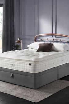 Deluxe Plus Hybrid Pocket Sprung Mattress with Pillow Top (M77395) | €1,175 - €1,425