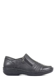Loretta Ladies Wide Fit Leather Slip-On Shoes (M79014) | 58 €