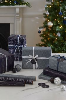 Set of 3 Navy Blue/White Stars Christmas Wrapping Papers With Accessories (M93941) | €11