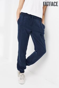 מכנסיים מאריג טנסל של FatFace דגם Lyme לנשים בכחול עם מכפלת צמודה (M95420) | ‏230 ₪