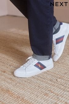 أبيض - حذاء رياضي خطوط ظبي (M97144) | 90 ر.س