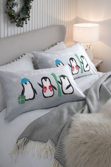 2 Pack Grey Penguins Christmas Pillowcases (M97882) | 13 €
